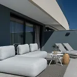 Apartament Stunning Contemporary 3-bedroom Corner In The Idyllic Oasis 325, *
