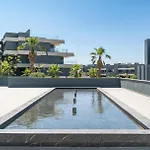 Apartament Stunning Contemporary 3-bedroom Corner In The Idyllic Oasis 325, Estepona