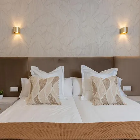 Apartamento Stunning Contemporary 3-bedroom Corner In The Idyllic Oasis 325,