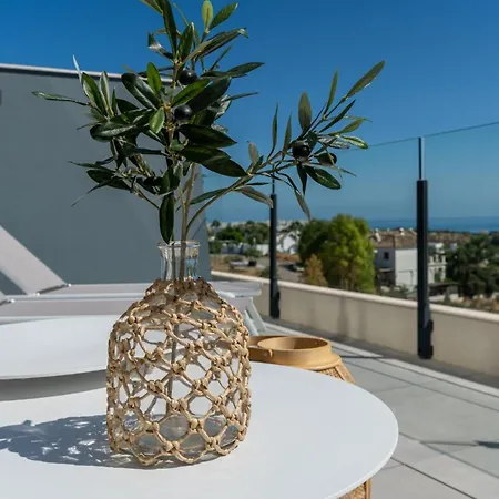 Stunning Contemporary 3-bedroom Corner In The Idyllic Oasis 325, Apartment Estepona