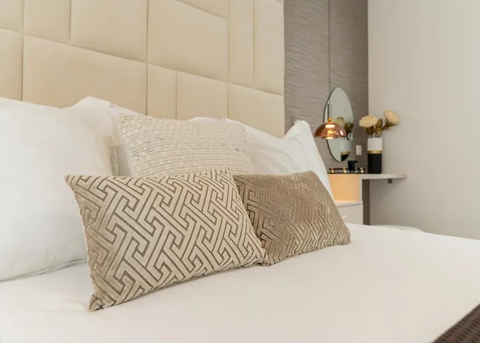 Stunning Contemporary 3-bedroom Corner In The Idyllic Oasis 325, *