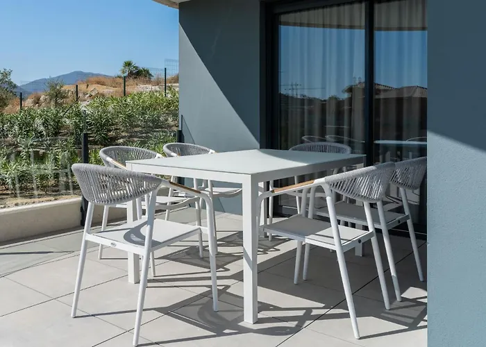 Apartamento Stunning Contemporary 3-bedroom Corner In The Idyllic Oasis 325, *