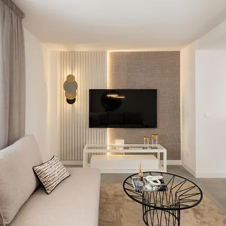 Stunning Contemporary 3-bedroom Corner In The Idyllic Oasis 325, Апартаменты *