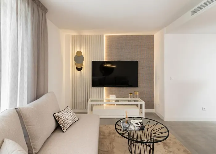 Stunning Contemporary 3-bedroom Corner In The Idyllic Oasis 325, Apartment *